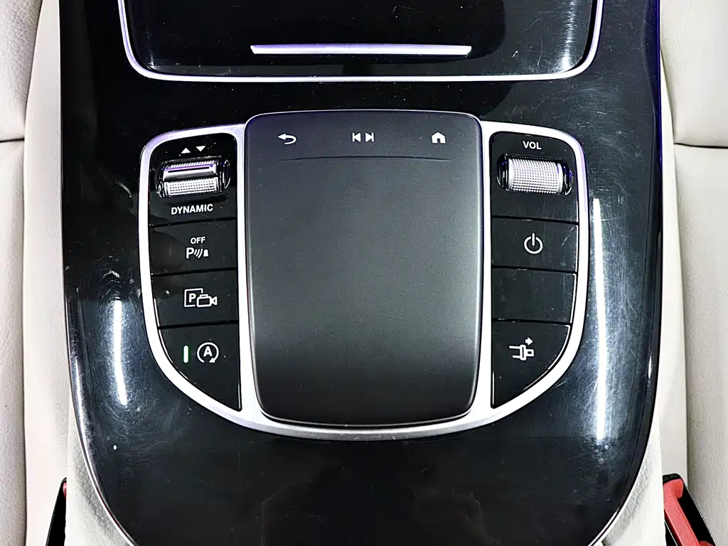 Mercedes-Benz E-Class 2023 — фото 17