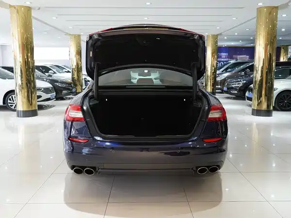 Maserati Quattroporte 2016