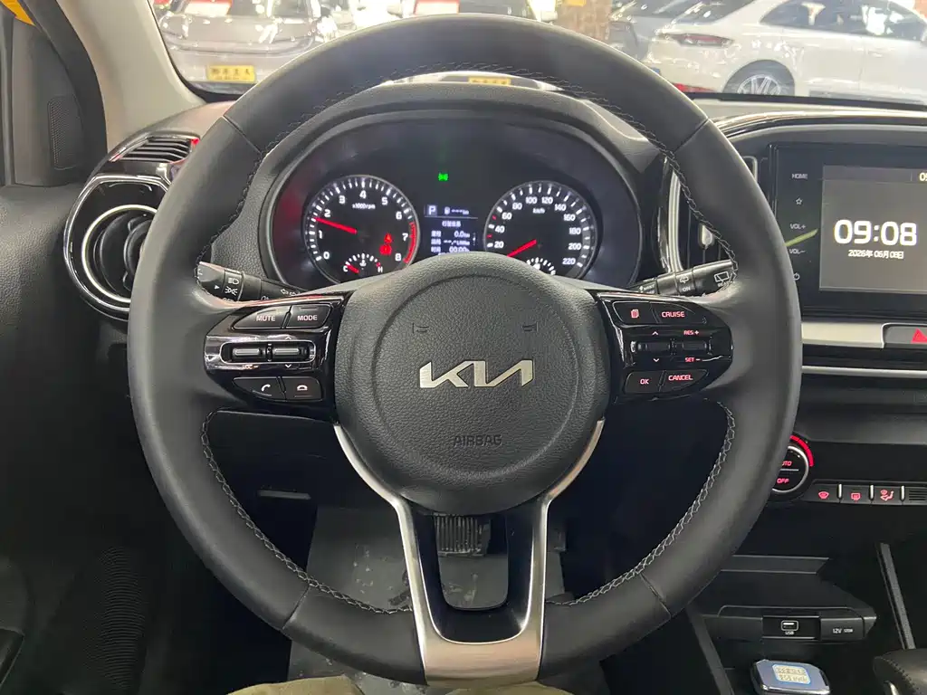 Kia KX1 2022 — фото 19