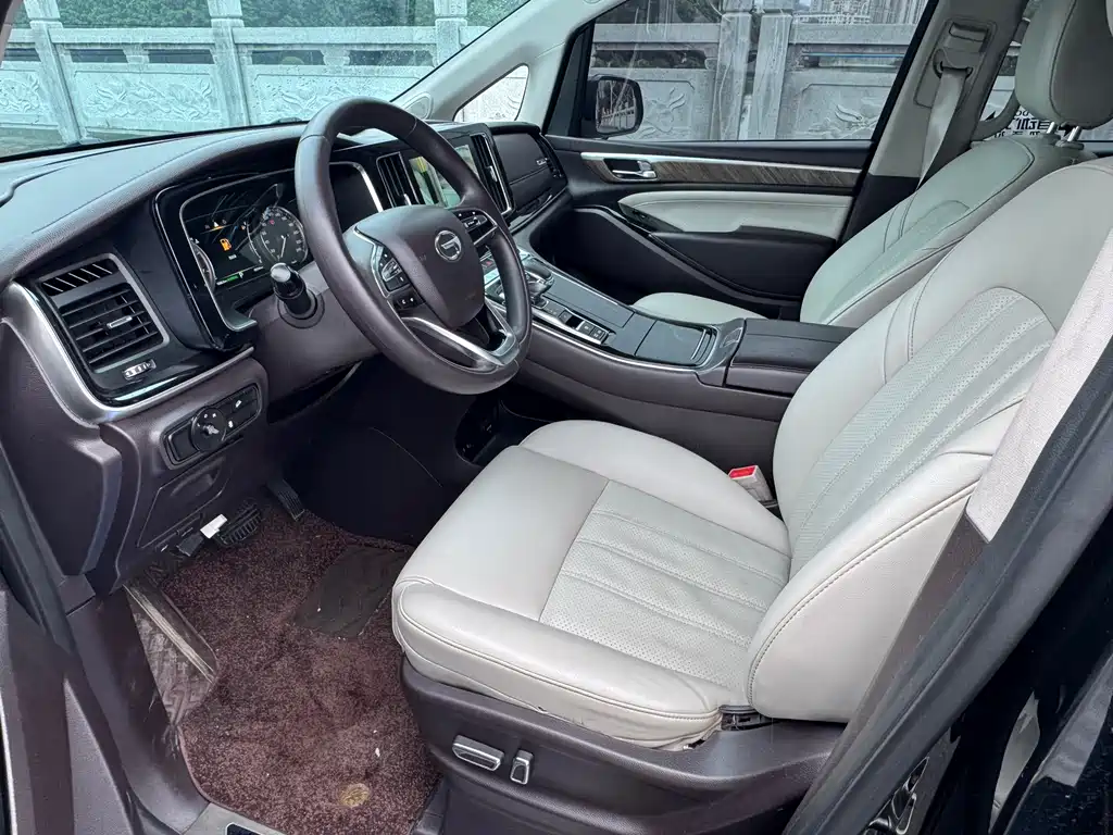 GAC Motor Trumpchi M8 2022 — фото 10
