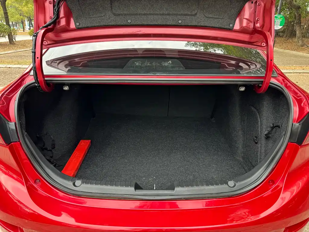 Mazda 3 Angkesela 2016 — фото 16