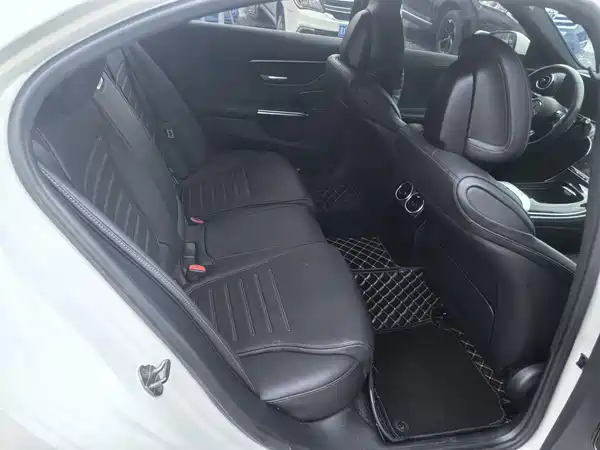 Mercedes-Benz C-Class 2023