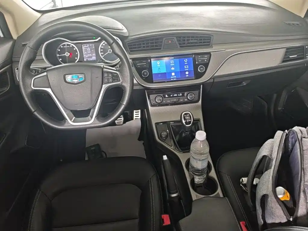 Geely Emgrand GS 2017 — фото 6