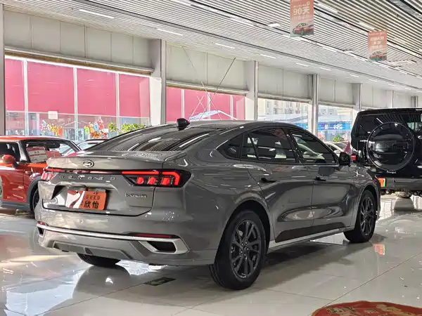 Ford Mondeo 2025