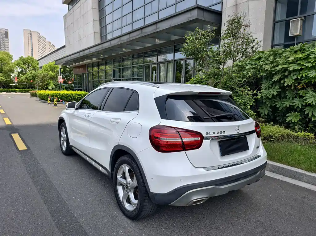 Mercedes-Benz GLA 2018 — фото 5