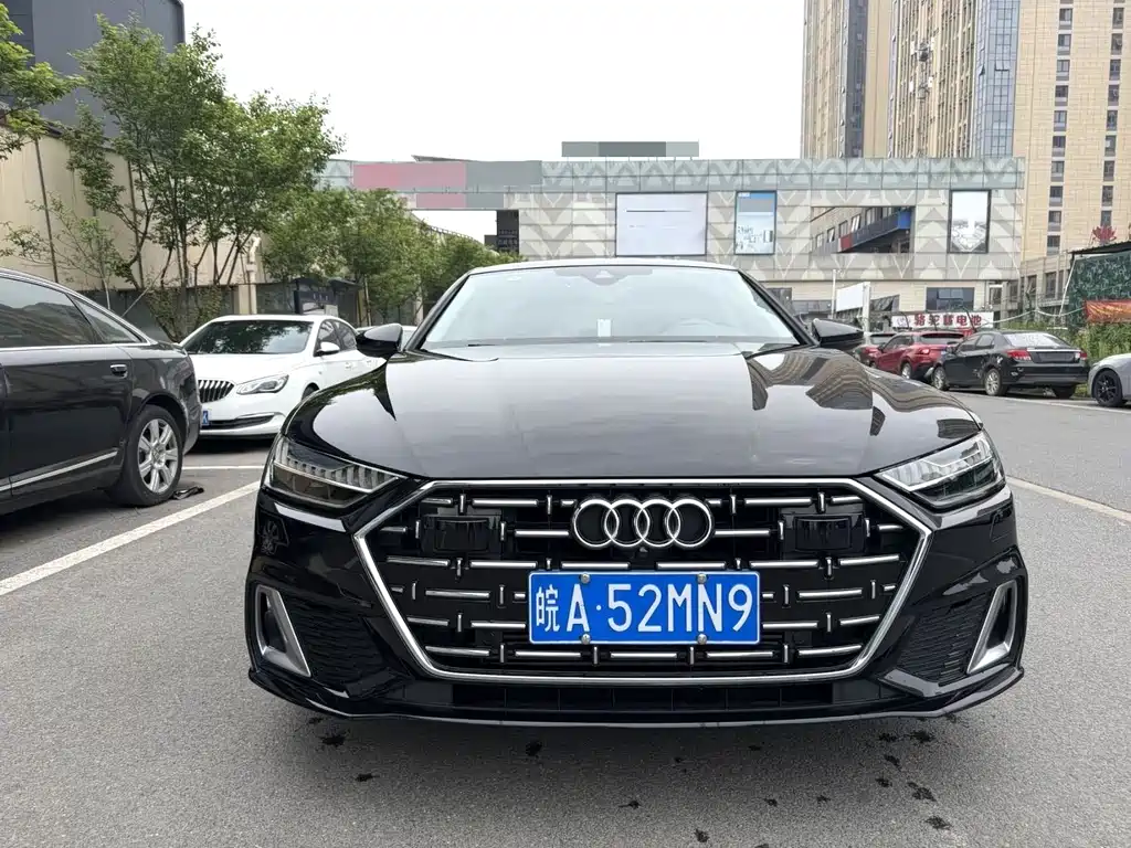 Audi A7L 2025 — фото 2