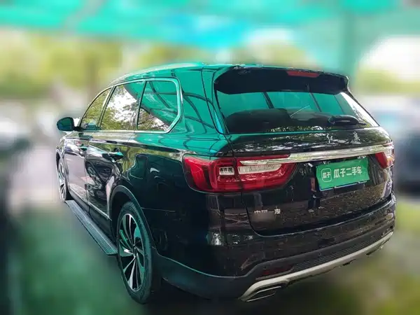 Hongqi HS7 2020