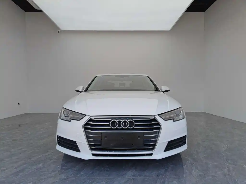 Audi A4L 2017 — фото 2