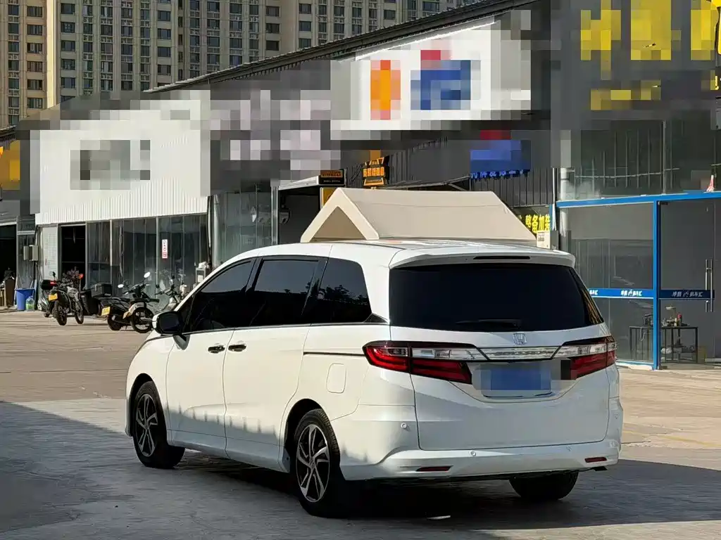 Honda Odyssey 2017 — фото 7
