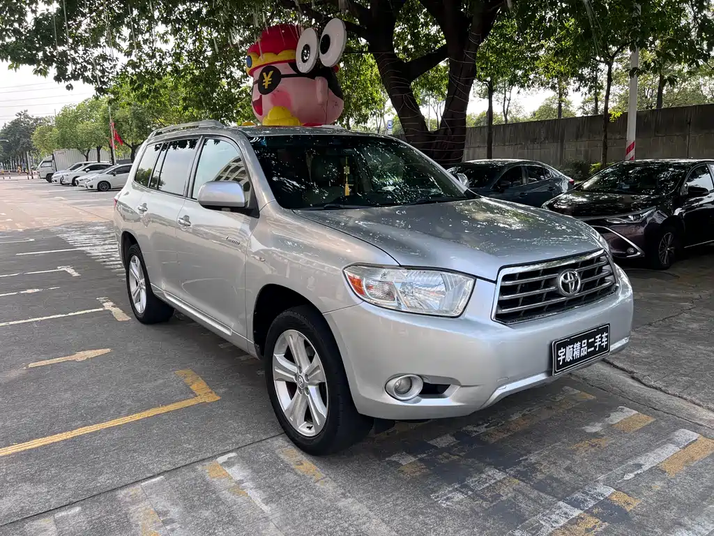 Toyota Highlander 2010 — фото 3