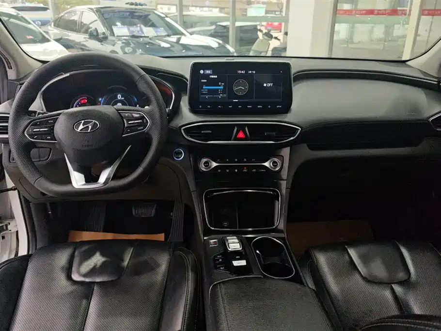 Hyundai Santa Fe 2020 — фото 12