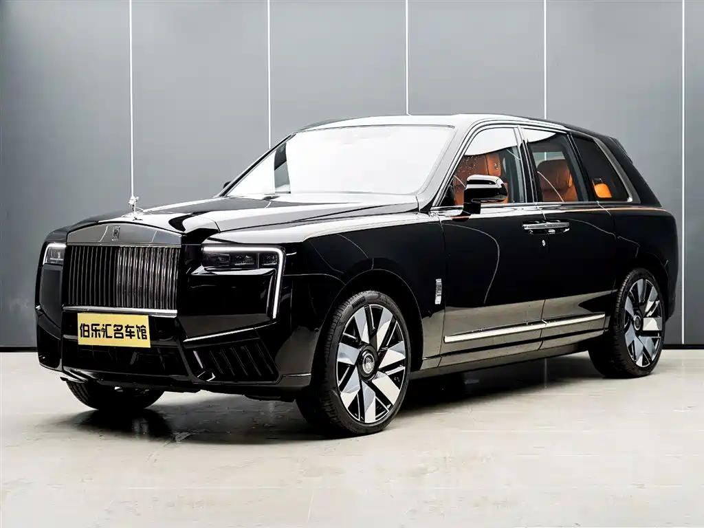 Rolls-Royce Cullinan 2025 — фото 2