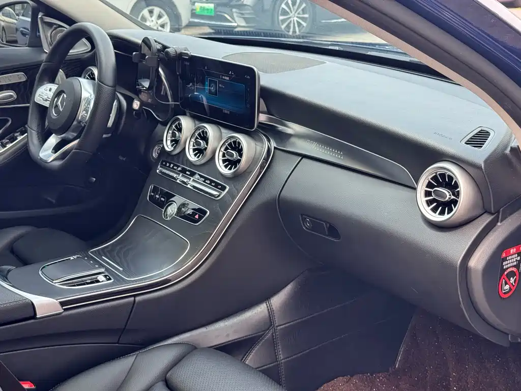 Mercedes-Benz C-Class 2020 — фото 29