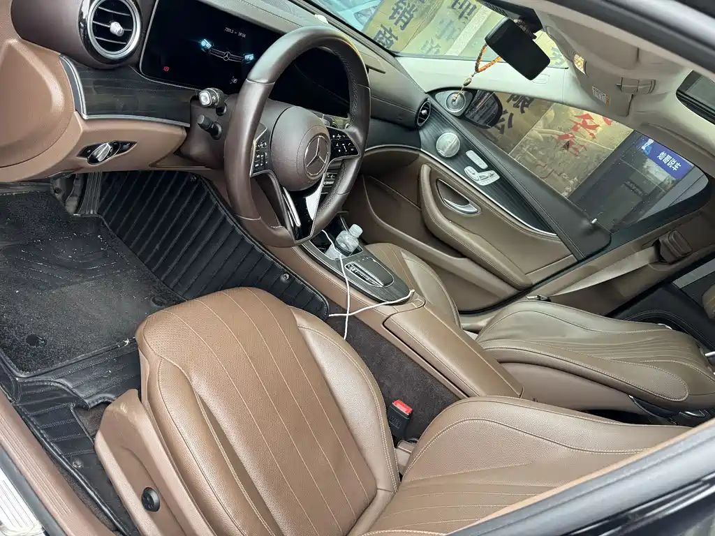 Mercedes-Benz E-Class 2022