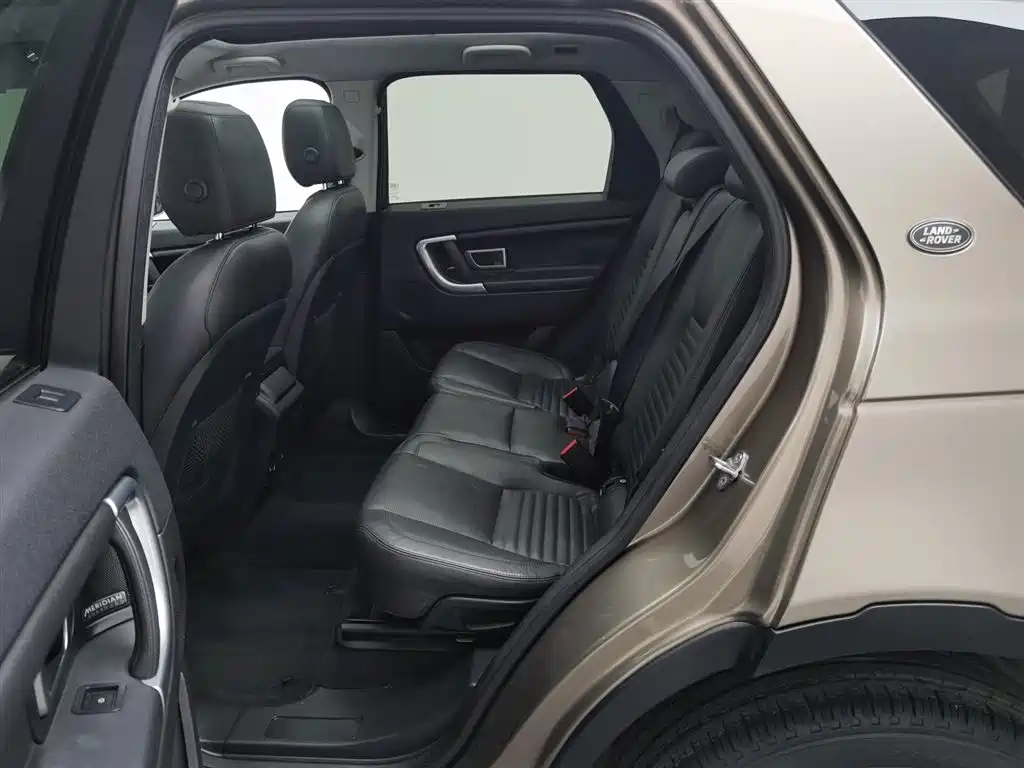 Land Rover Discovery Sport 2015 — фото 15