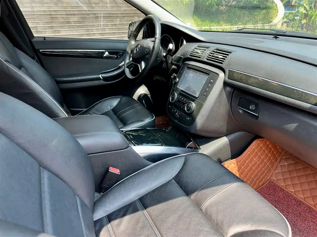 Mercedes-Benz R-Class 2015 — фото 12