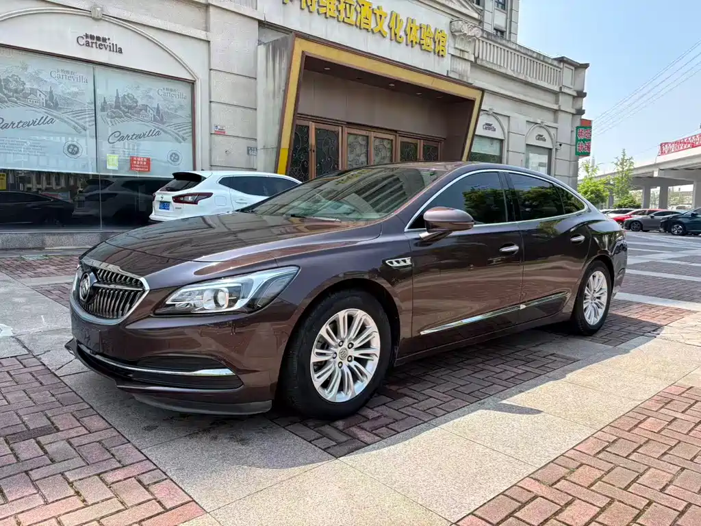 Buick LaCrosse 2017 — фото 2