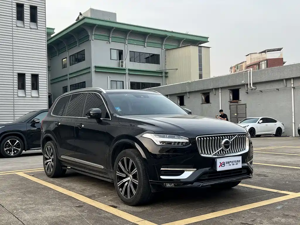 Volvo XC90 2021 — фото 3