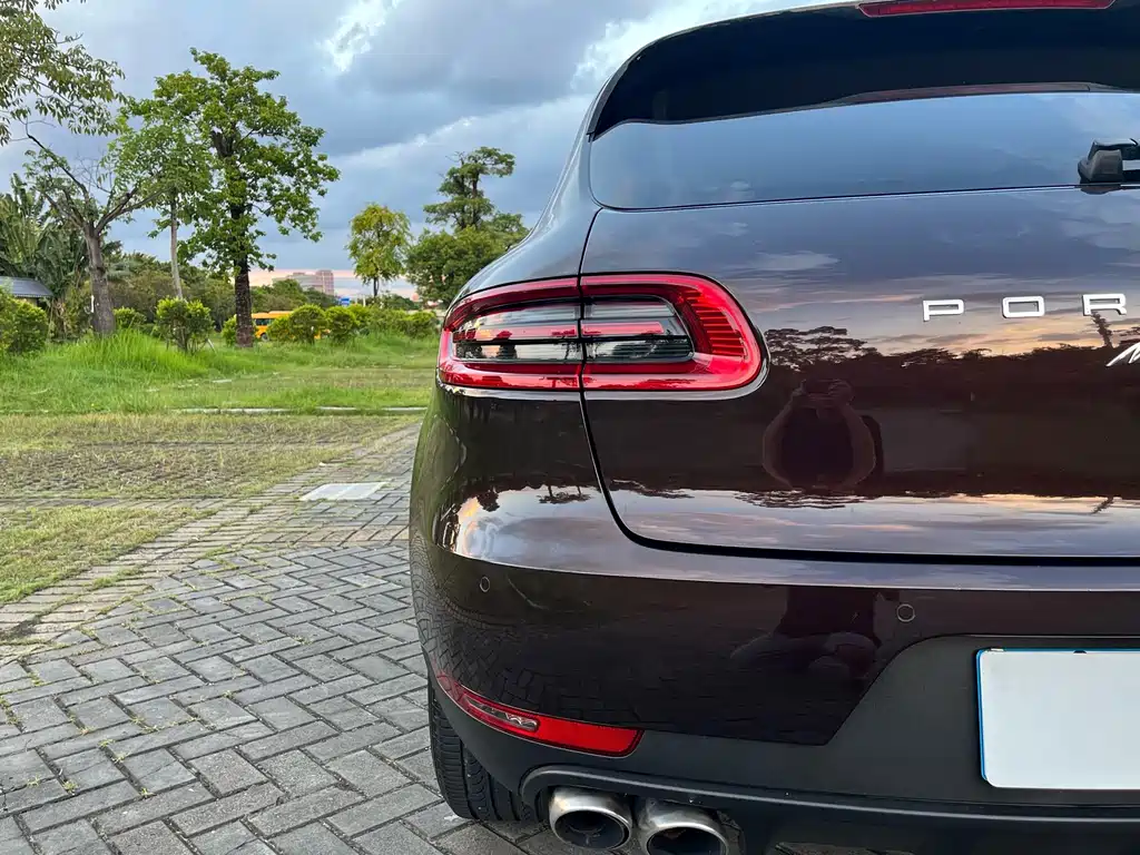 Porsche Macan 2016 — фото 11