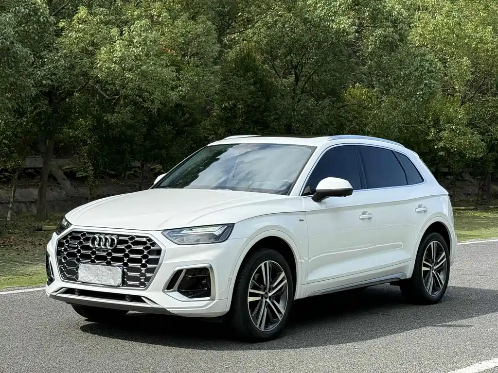 Audi Q5L 2022