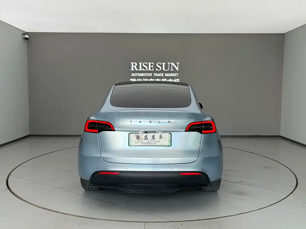 Tesla Model Y 2023 — фото 15