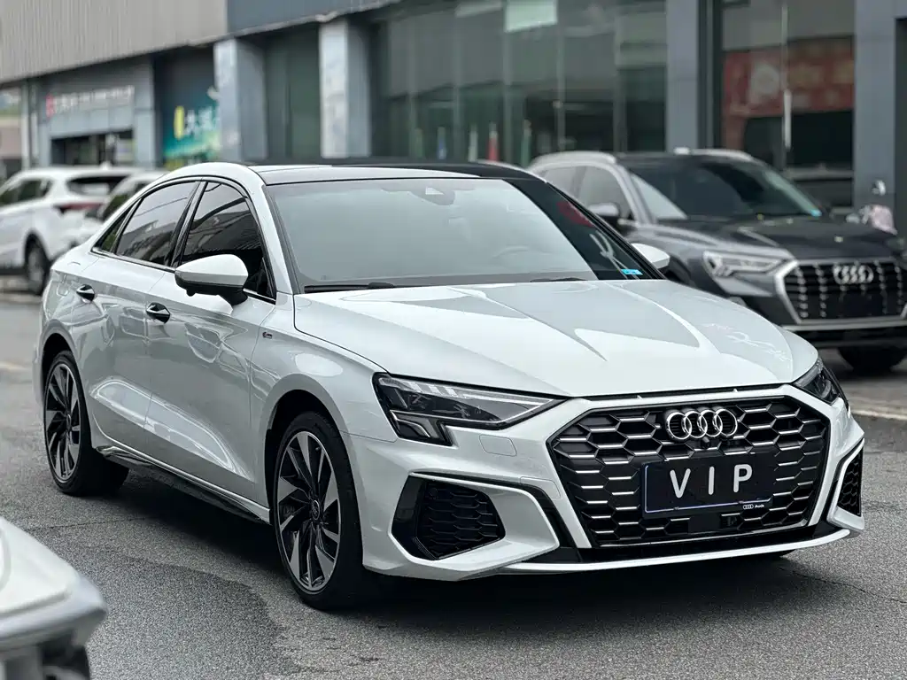 Audi A3 2024 — фото 3