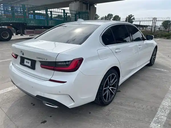 BMW 3 Series 2022