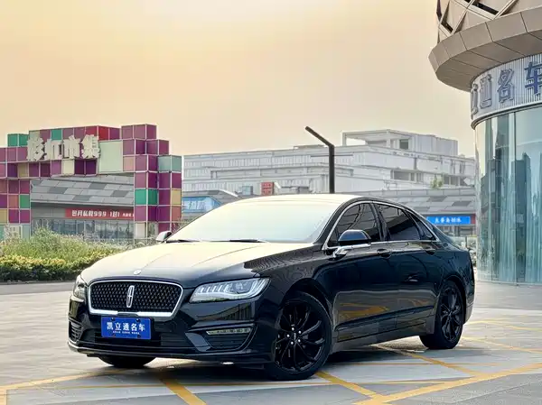 Lincoln MKZ 2021