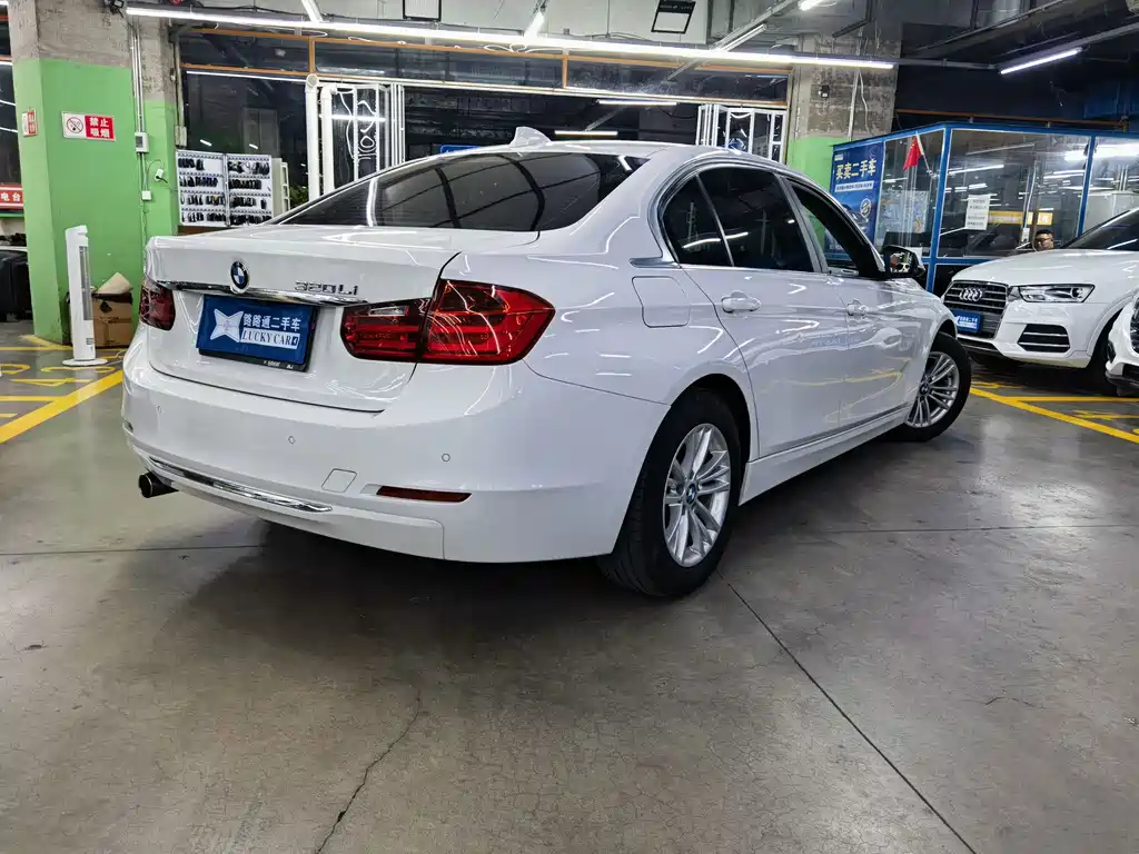 BMW 3 Series 2015