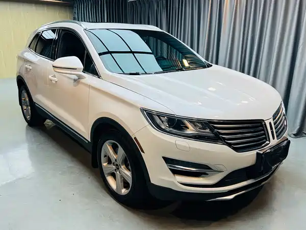 Lincoln MKC 2015