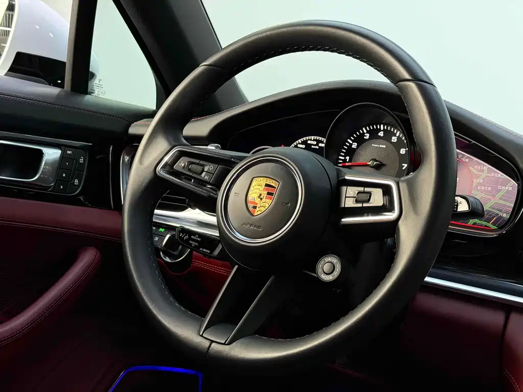 Porsche Panamera 2023 — фото 17