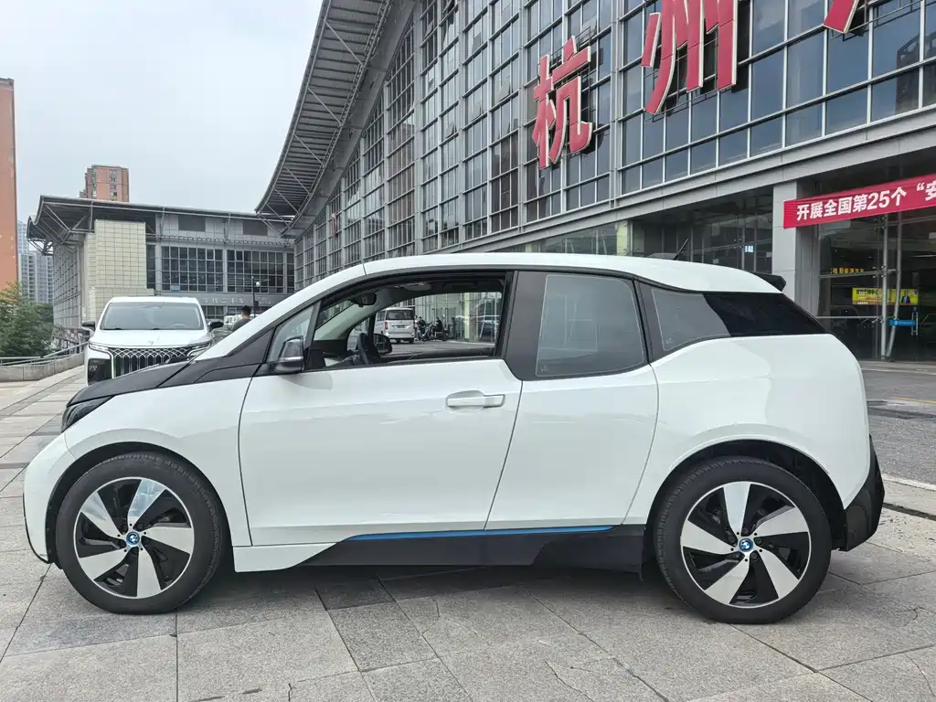 BMW i3 2016 — фото 2