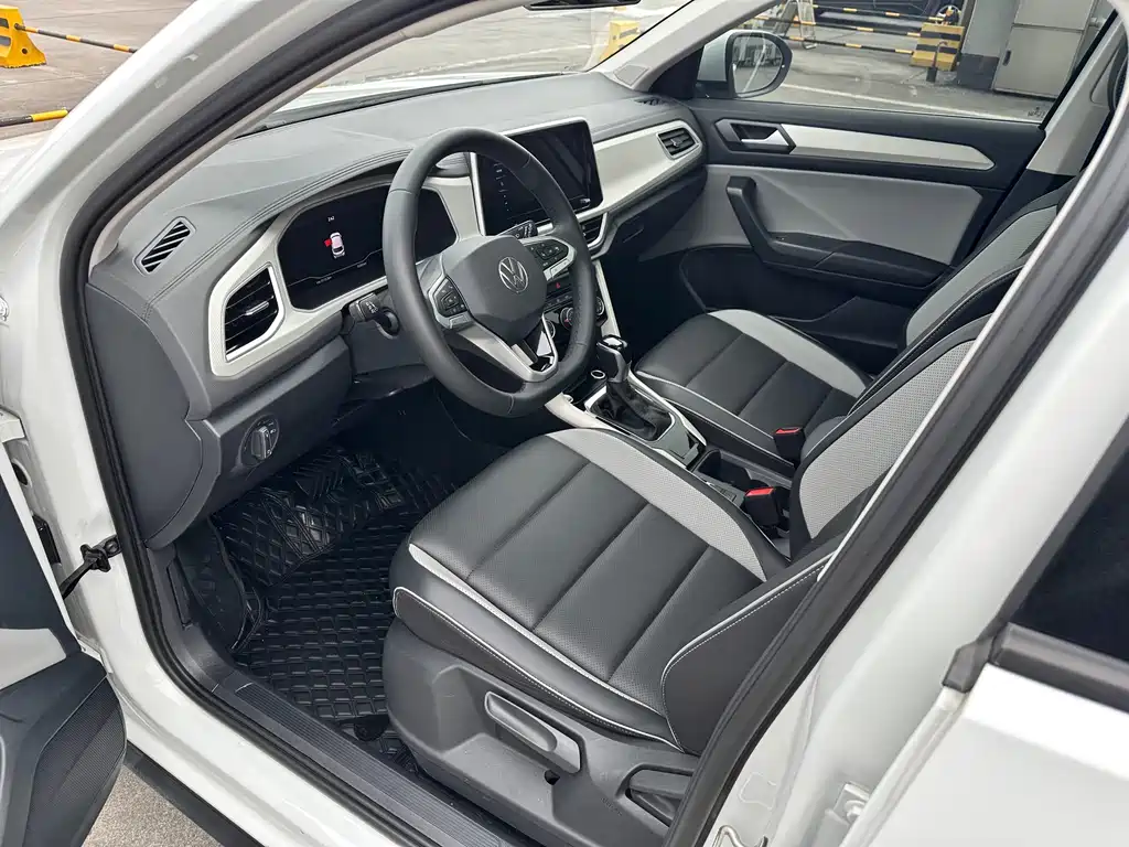 Volkswagen T-Roc 2024 — фото 13