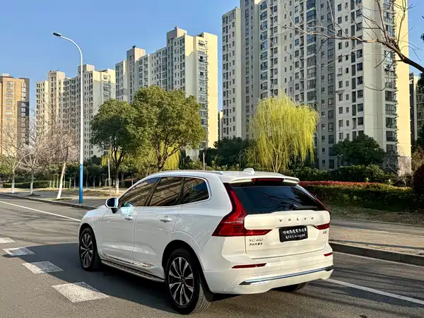 Volvo XC60 2022