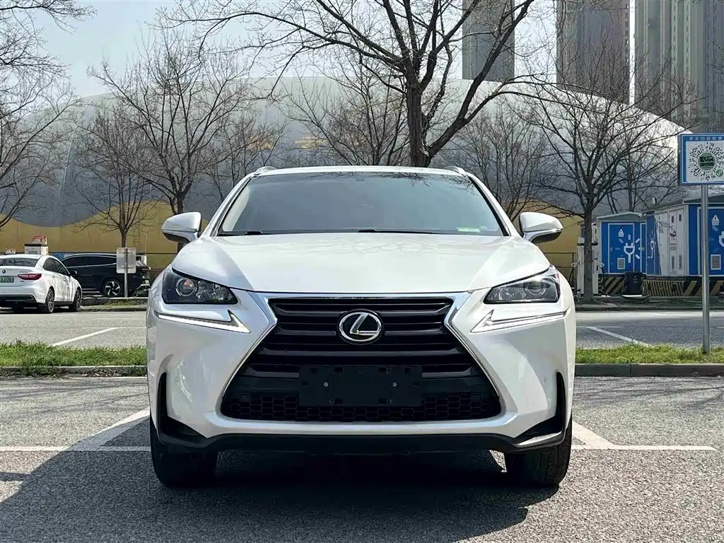 Lexus NX 2017 — фото 8
