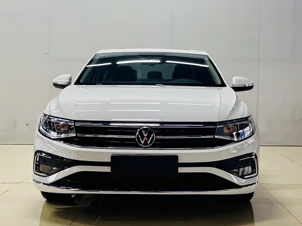 Volkswagen Bora 2023