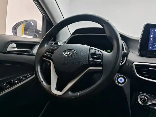 Hyundai Tucson 2019 — фото 12