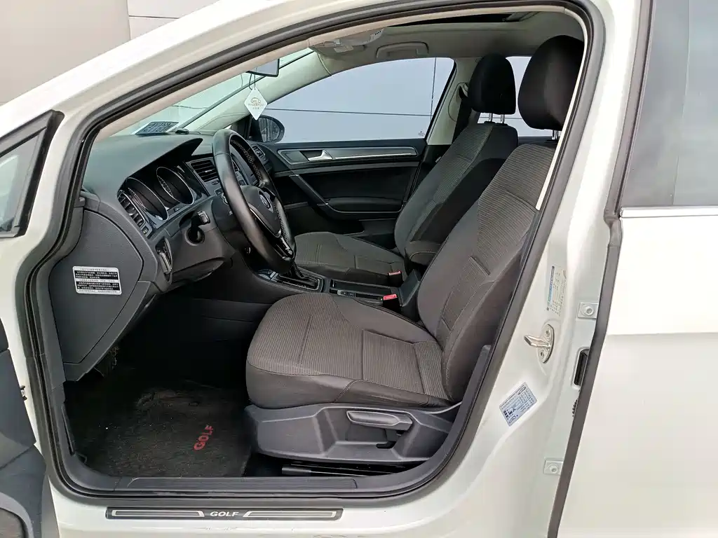 Volkswagen Golf 2016