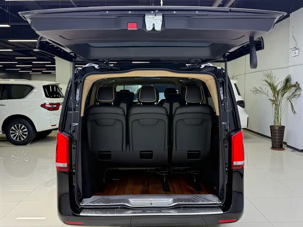 Mercedes-Benz Vito 2018 — фото 20