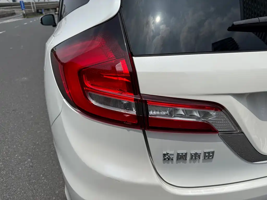 Honda Jade 2018 — фото 10