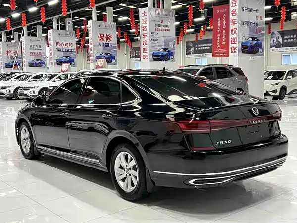 Volkswagen Passat 2023