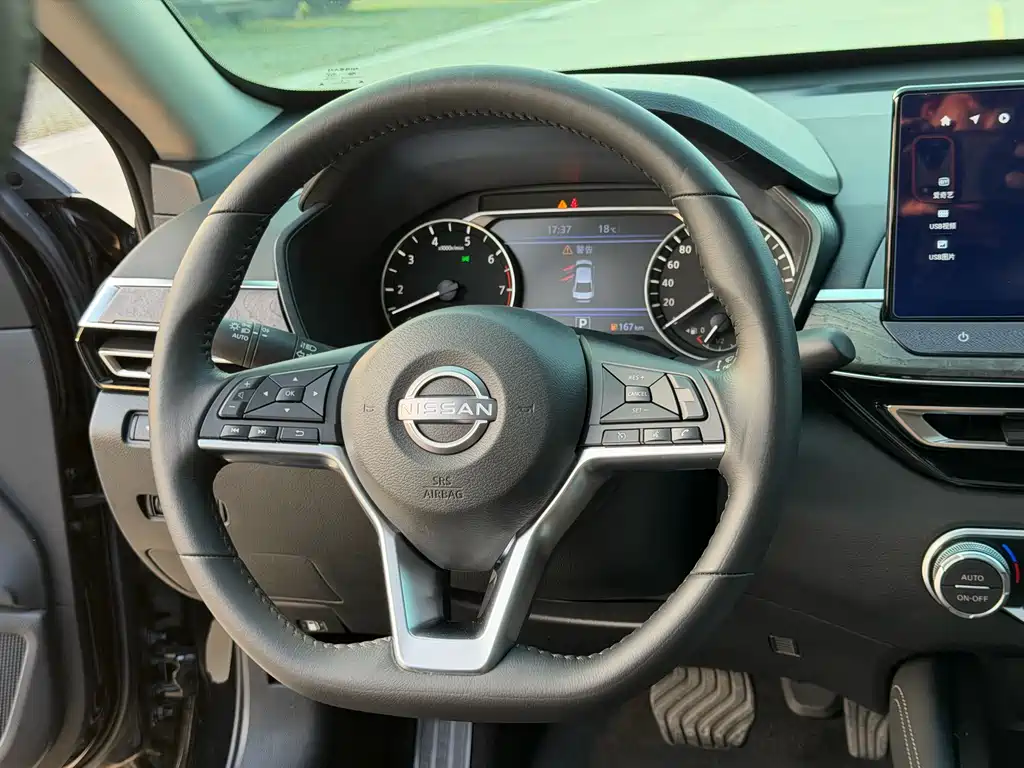 Nissan Teana 2024 — фото 15
