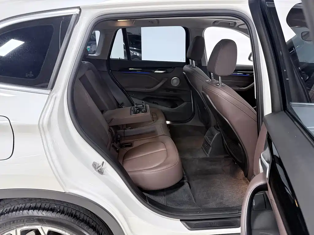 BMW X1 2022 — фото 11