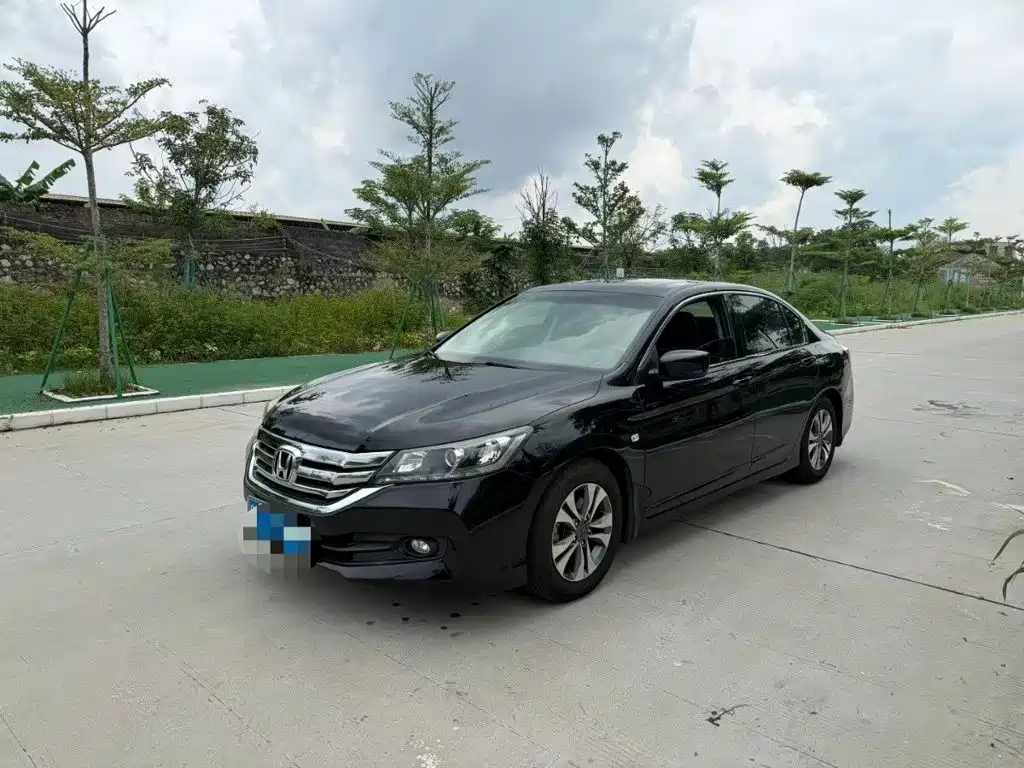 Honda Accord 2015 — фото 1