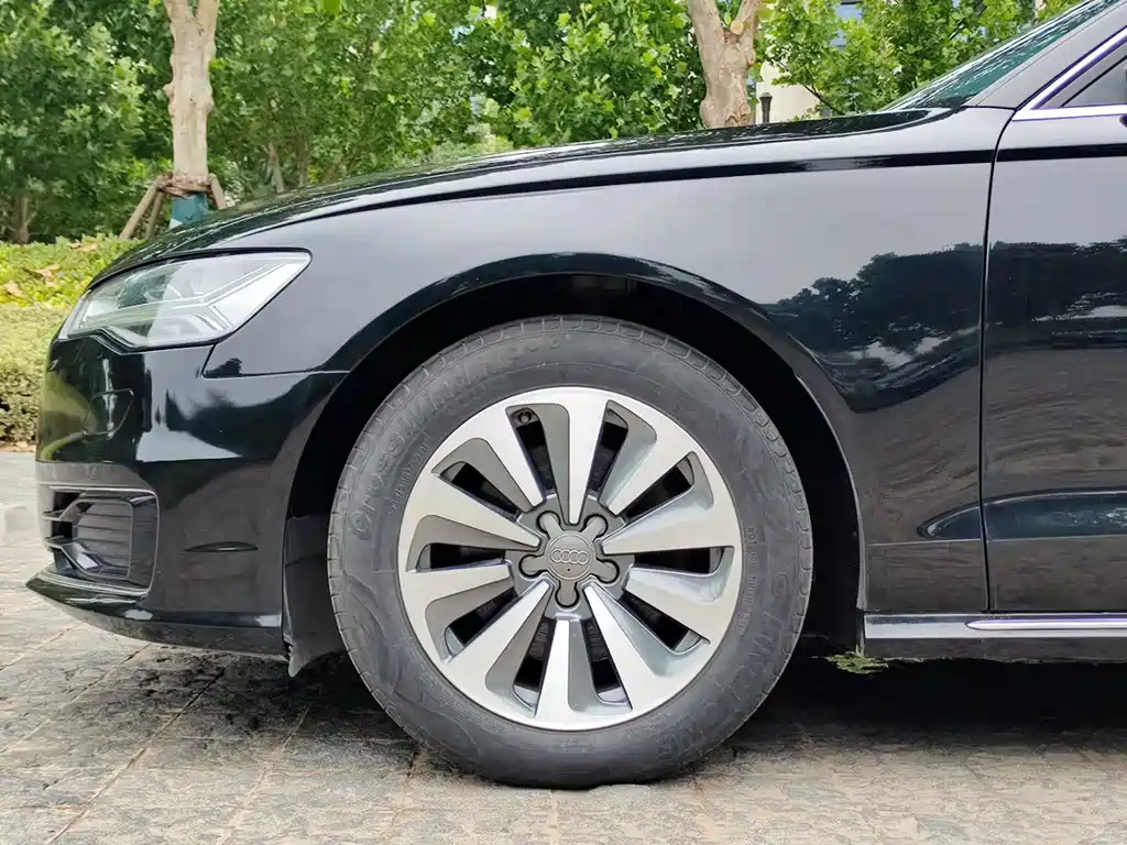 Audi A6L 2018 — фото 9