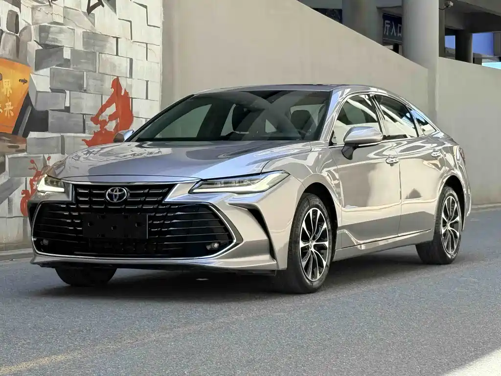 Toyota Avalon 2023 — фото 1