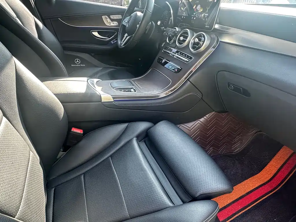 Mercedes-Benz GLC 2021 — фото 10