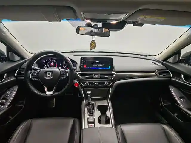 Honda Accord 2022 — фото 14