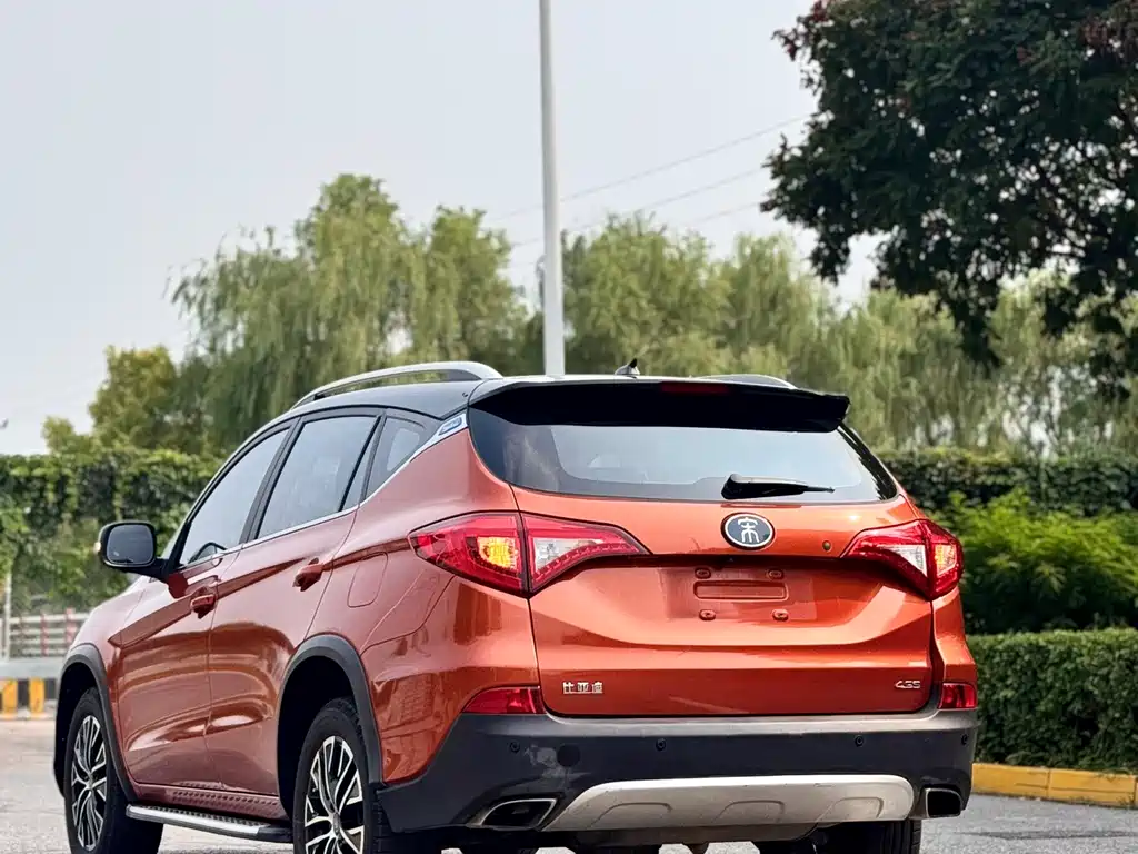 BYD Song New Energy 2017 — фото 24