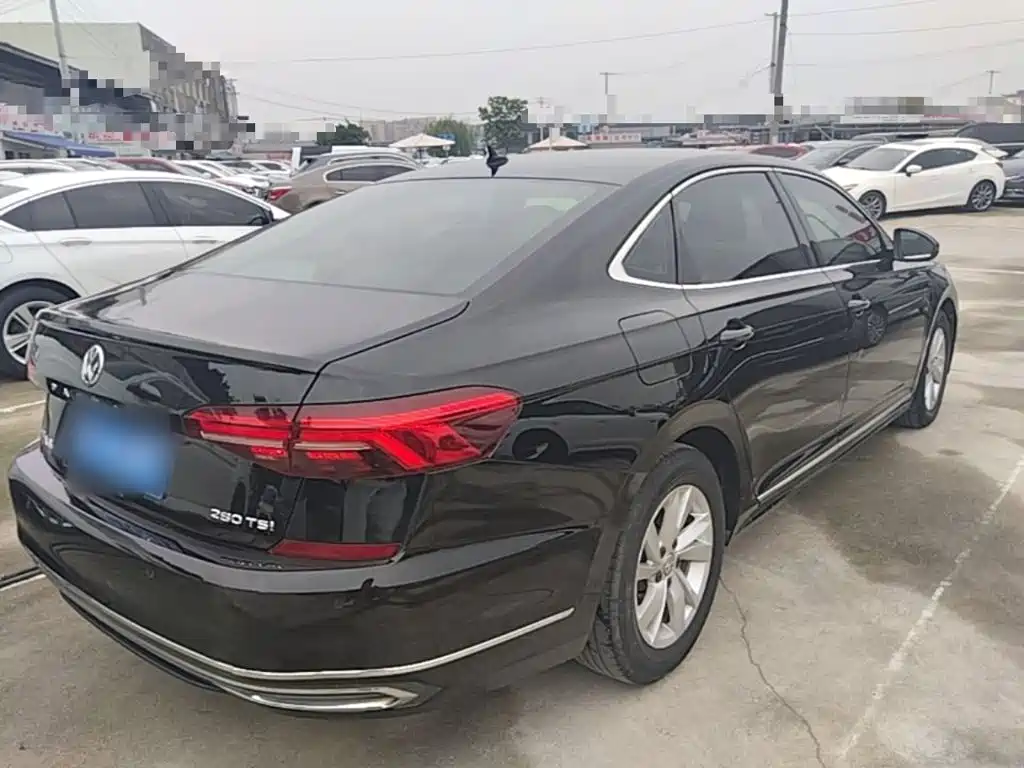 Volkswagen Passat 2019 — фото 7